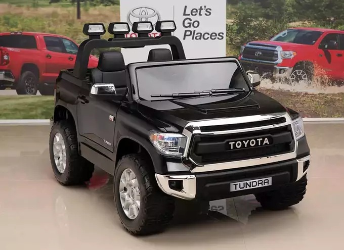 Samochód terenowy Toyota Tundra XXL Czarna